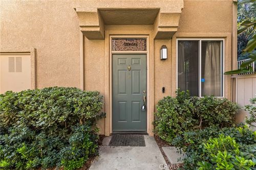 unit-77-26967 Hillsborough Pkwy, Valencia, CA, 91354-2445 | Card Image