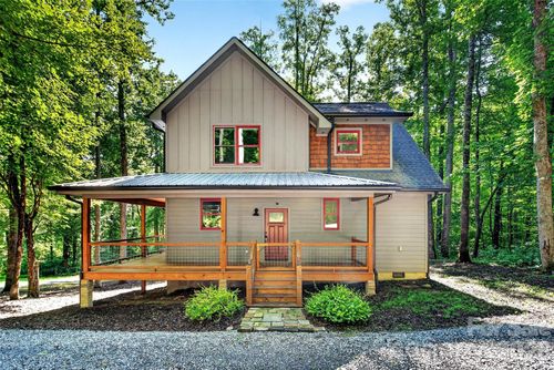 43 Clinchfield Gap Rd, Marion, NC, 28752-6831 | Card Image