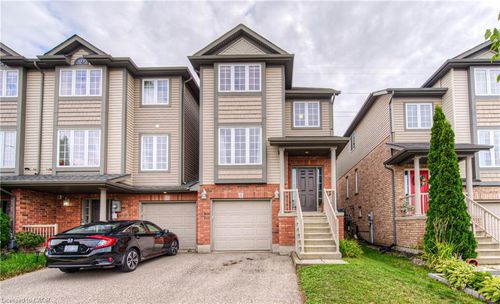 18 Cranshaw St, Kitchener, ON, N2R1W2 | Card Image