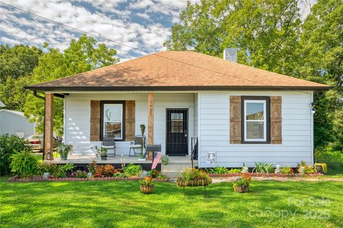 1027 Brown St, Gastonia, NC, 28052-1137 | Card Image