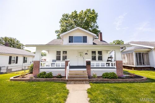 110 N 32nd St, Belleville, IL, 62226-6636 | Card Image