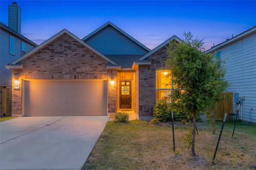 105 Colonel Mcnally Loop, Jarrell, TX, 76537-2104 | Card Image