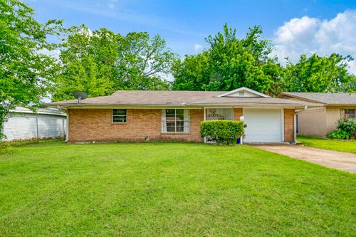 2250 Bella Vista Dr, Paris, TX, 75460-7718 | Card Image