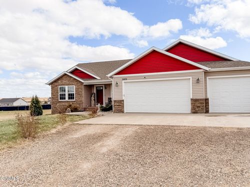 13672 Mulberry Loop Nw, Williston, ND, 58801 | Card Image