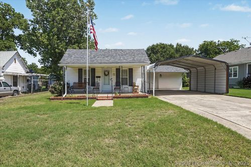 121 W Cleveland Ave, Sapulpa, OK, 74066-5121 | Card Image