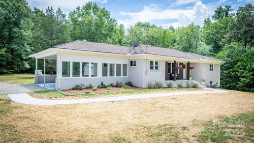 675 Nc 801 Hwy, Woodleaf, NC, 27054-9404 | Card Image
