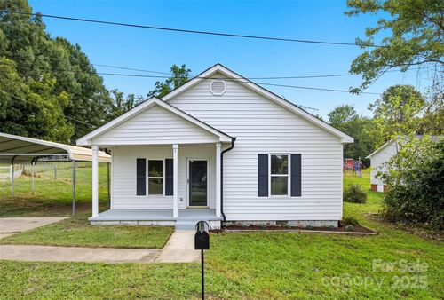 203 Putnam St, Cherryville, NC, 28021-2724 | Card Image