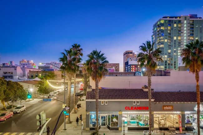 395 E 4th #41 Street, Condo with 2 bedrooms, 2 bathrooms and 2 parking in Long Beach CA | Image 37