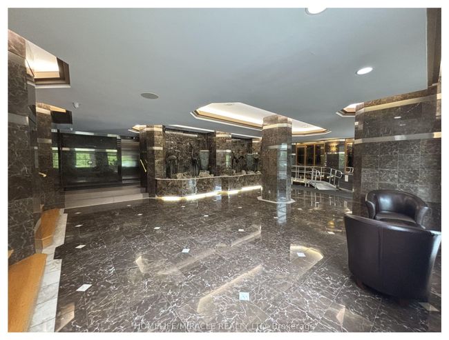 1409 - 2760 Carousel Cres, Condo with 2 bedrooms, 2 bathrooms and 1 parking in Gloucester ON | Image 48