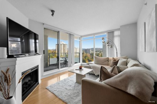 2005-2133 Douglas Rd, Burnaby, BC, V5C0E9 | Card Image