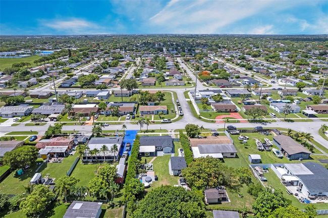 10371 Sw 146 Th St, House other with 5 bedrooms, 3 bathrooms and null parking in Miami FL | Image 48