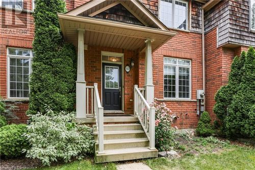 60 Easthampton Road, Stoney Creek, ON, L8E6C7 | Card Image