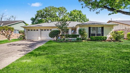 8926 Langdon Ln, Houston, TX, 77036-6722 | Card Image