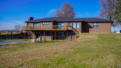 7508 94th St, Meriden, KS, 66512-8831 | Card Image