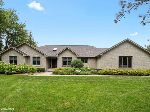 22455 Irwin Rd, Armada, MI, 48005-1934 | Card Image