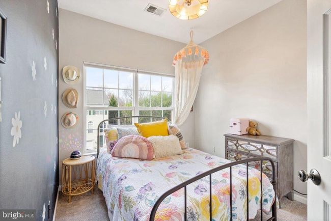 10136 Pale Rose Loop, Townhouse with 3 bedrooms, 3 bathrooms and null parking in BRISTOW VA | Image 43