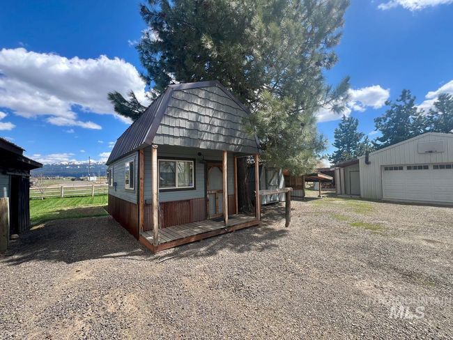 13974 Rustic Rd, House other with 3 bedrooms, 2 bathrooms and 3 parking in McCall ID | Image 14