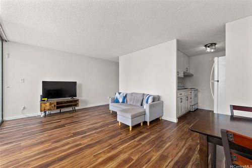 apt-1202-2092 Kuhio Ave, Honolulu, HI, 96815-2160 | Card Image