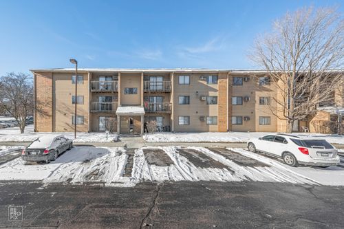 228-651 Virginia Rd, Crystal Lake, IL, 60014-3104 | Card Image