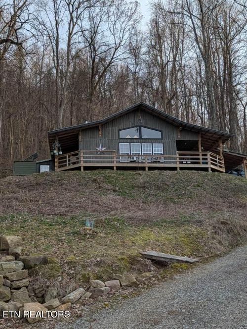 1015 John Hedden Way, Thorn Hill, TN, 37881-1713 | Card Image