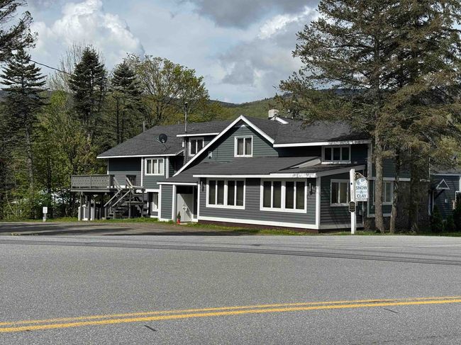 C - 301C Vt Route 100, Condo with 3 bedrooms, 3 bathrooms and null parking in West Dover VT | Image 4