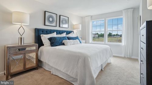 73 Alexander Way, Westampton, NJ, 08060-5422 | Card Image