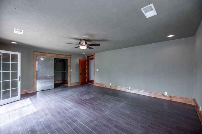 307 N Logan St, House other with 3 bedrooms, 2 bathrooms and 2 parking in Deer Creek IL | Image 20