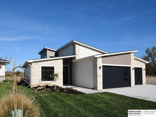 6026 N 280th Cir, Valley, NE, 68064-4481 | Card Image