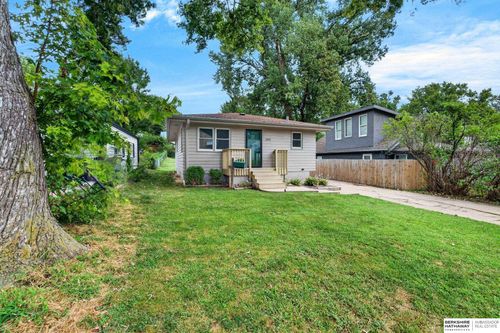 2035 N 69th St, Omaha, NE, 68104-4616 | Card Image