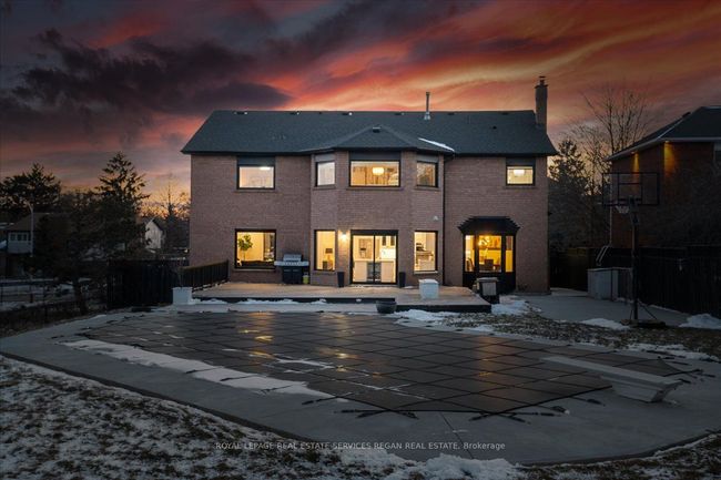 1585 Kerns Rd, House other with 7 bedrooms, 4 bathrooms and 6 parking in Burlington ON | Image 35