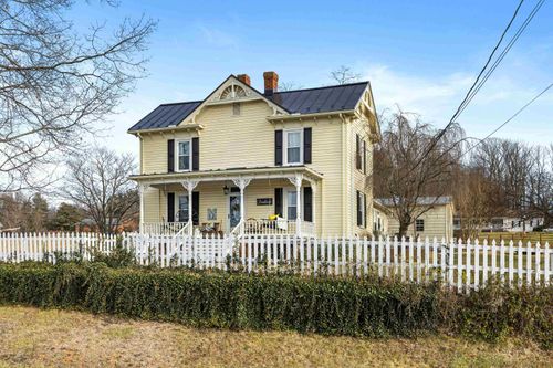 955 Entry School Rd, FISHERSVILLE, VA, 22939-3004 | Card Image