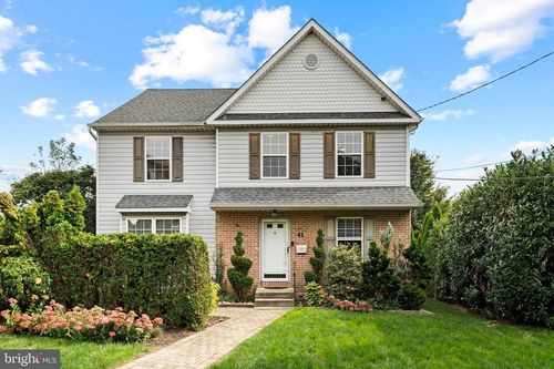 41 W Hillcrest Ave, HAVERTOWN, PA, 19083-1432 | Card Image