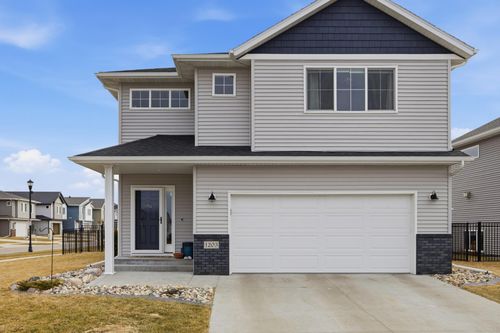 1203 27th Ave W, West Fargo, ND, 58078-8559 | Card Image