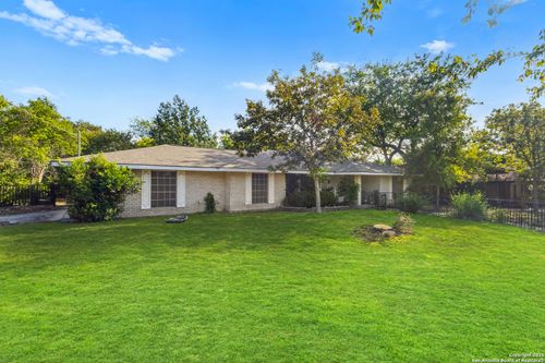 6041 Trone Trl, Leon Valley, TX, 78238-1627 | Card Image