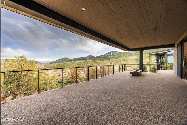 1817 W Skyridge Dr, Home with 5 bedrooms, 6 bathrooms and null parking in Mayflower Mnt UT | Image 28