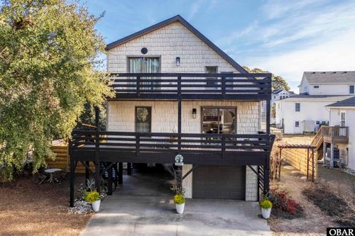 1207 W 4th St, Kill Devil Hills, NC, 27948-9297 | Card Image