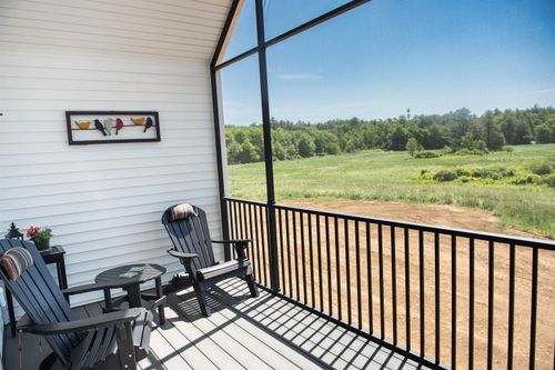 19 Brook Cir, Northwood, NH, 03261-3258 | Card Image