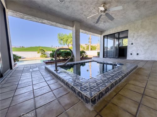 8528 Warwick Dr, Desert Hot Springs, CA, 92240-1131 | Card Image