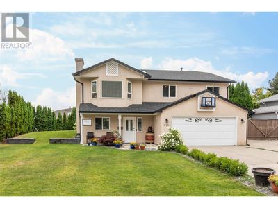 245 Moubray Rd, House other with 5 bedrooms, 3 bathrooms and 10 parking in Kelowna BC | Image 1