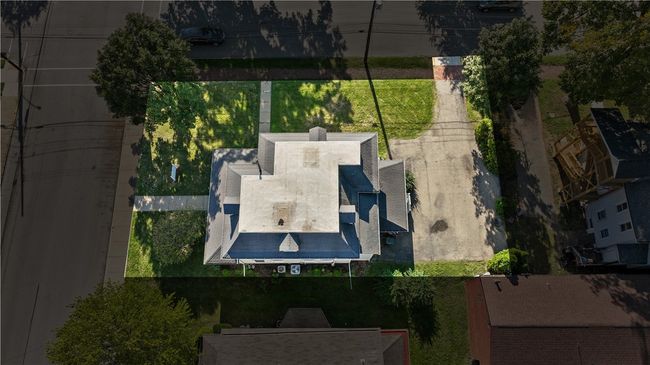 396 4 Th St, House other with 5 bedrooms, 3 bathrooms and 6 parking in Beaver PA | Image 39