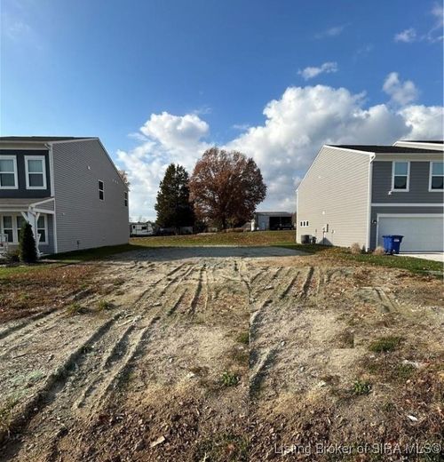 204 Jacob Ct, Sellersburg, IN, 47172-8015 | Card Image