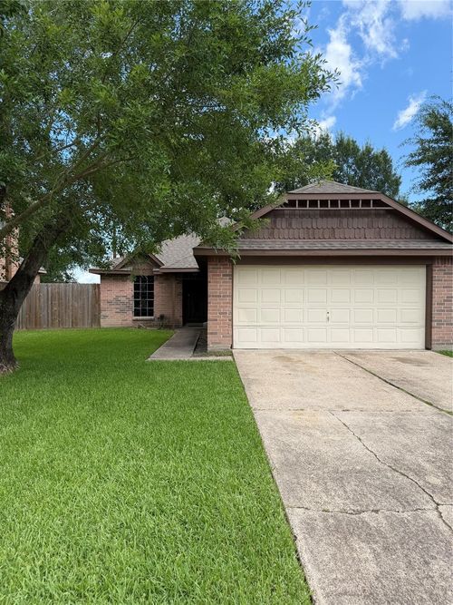 8662 Pearl Point St, Houston, TX, 77044-1815 | Card Image