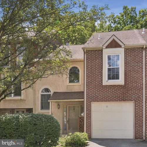 22 White Pine Ct, LAFAYETTE HILL, PA, 19444-2507 | Card Image