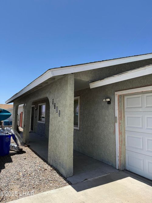 1705 Topaz Dr, Lake Havasu City, AZ, 86403-5628 | Card Image