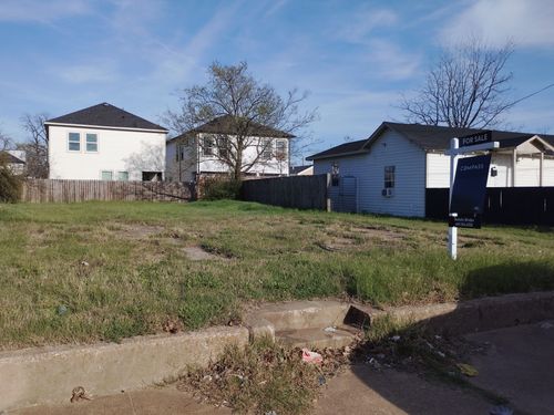 3104 Navaro St, Dallas, TX, 75212-3851 | Card Image