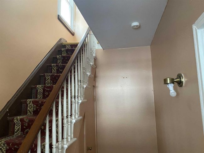 29 Gifford Ave, House other with 4 bedrooms, 2 bathrooms and null parking in Poughkeepsie NY | Image 9
