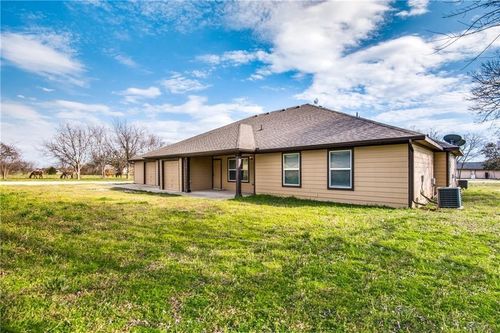 6452 Gregg Rd, Krum, TX, 76249-5150 | Card Image