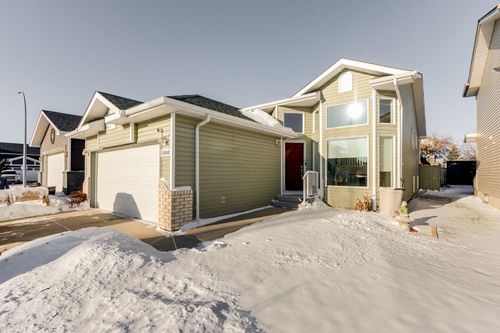 1808 Meadowbrook Gate Se, Airdrie, AB, T4A2B4 | Card Image