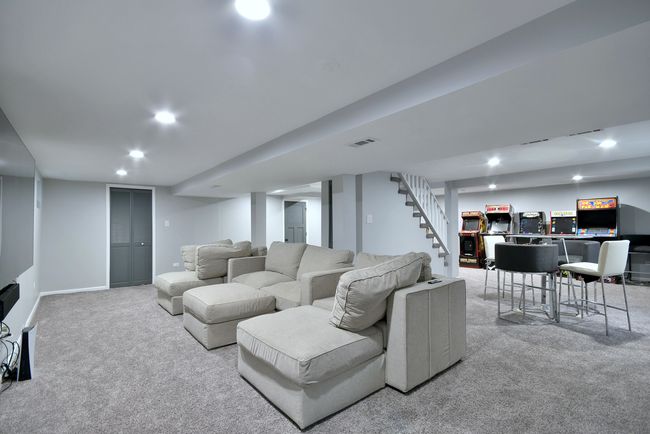 20224 Overland Trl, House other with 5 bedrooms, 5 bathrooms and 3 parking in Olympia Fields IL | Image 36