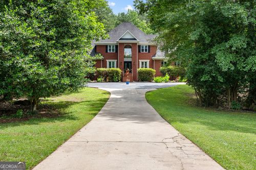 230 Camelot Dr, Fayetteville, GA, 30214-3639 | Card Image